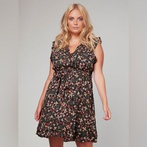 Floral print ruffle detail dress